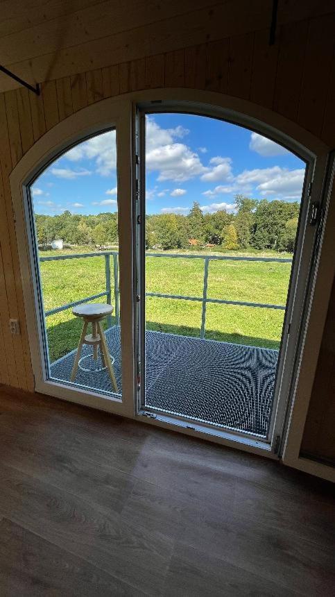 Glamping - Stylova Maringotka V Srdci Ladova Kraje, Pobliz Hlavniho Mesta Prahy Stribrna Skalice Kültér fotó